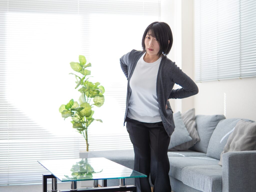 ローテーブルは買わない方が良いの?買う前に知っておきたい!ローテーブルを置くメリットとデメリット